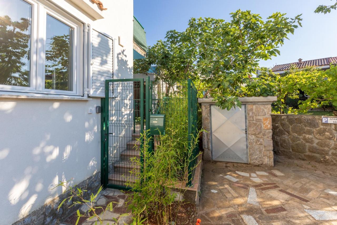 Apartment Kamila Крк Экстерьер фото