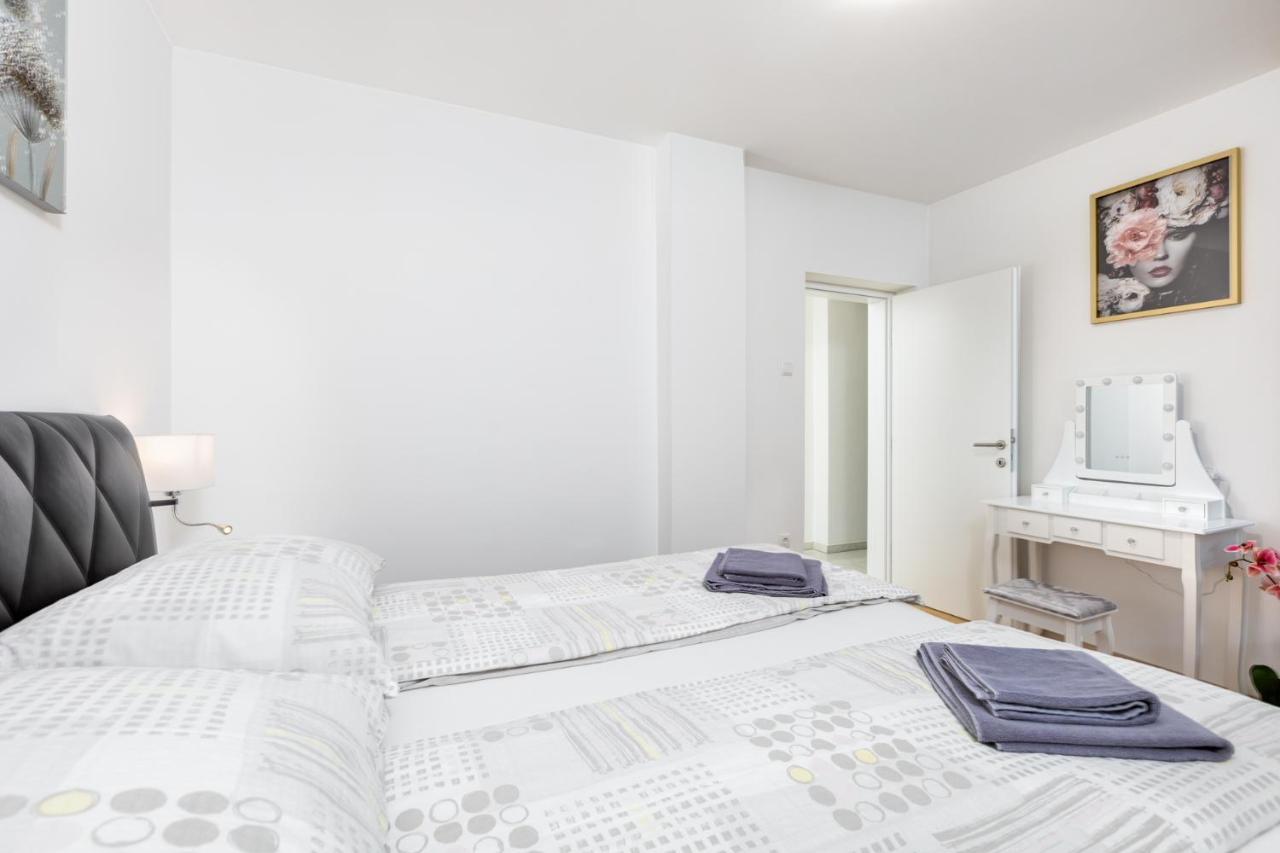 Apartment Kamila Крк Экстерьер фото